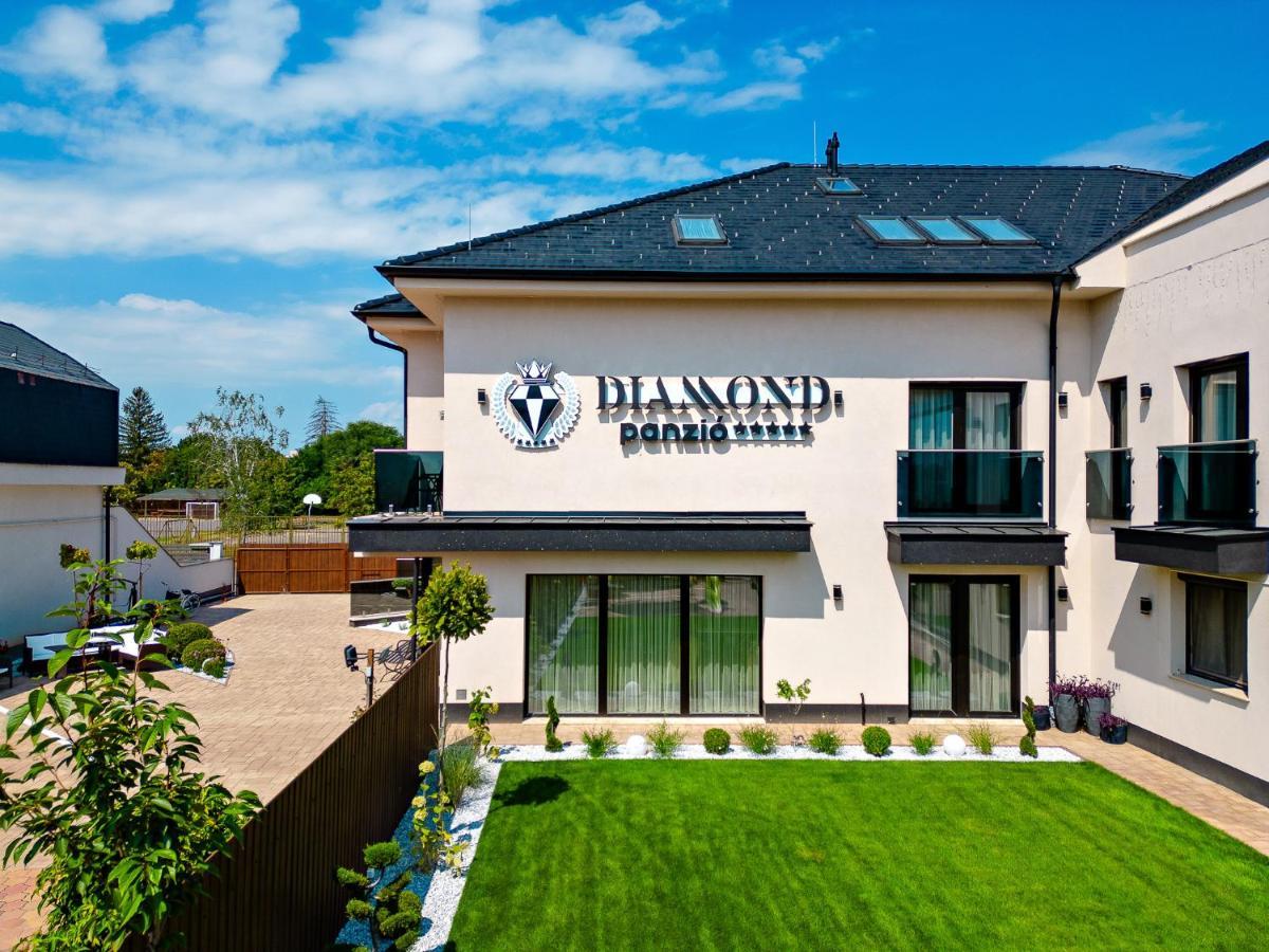 Diamond Panzio Bed and Breakfast Hajdúszoboszló Exteriör bild