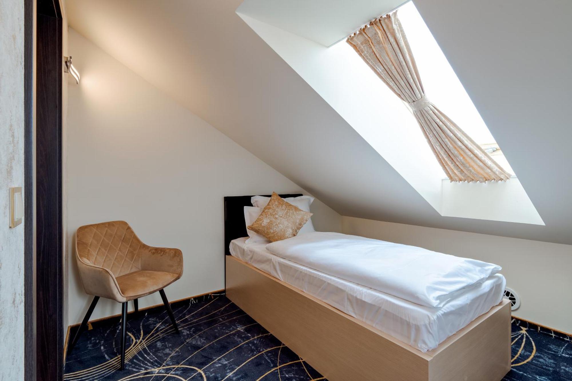 Diamond Panzio Bed and Breakfast Hajdúszoboszló Exteriör bild